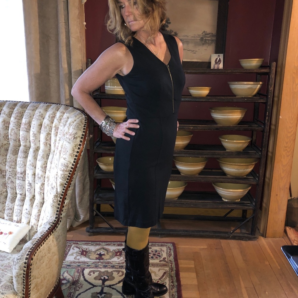 🍀WD NY flattering Black LBD